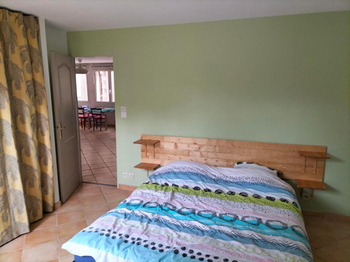 Appartement Au Centre Ville Avec Un Beau Jardin Prive ลันยง ภายนอก รูปภาพ